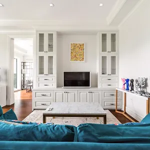 Experience Comfort Convenience Shared House Homestay